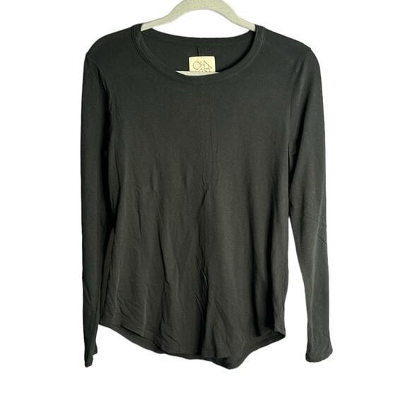 Chaser Long Sleeve Black T Shirt Round Neckline Size Medium - Picture 1 of 6